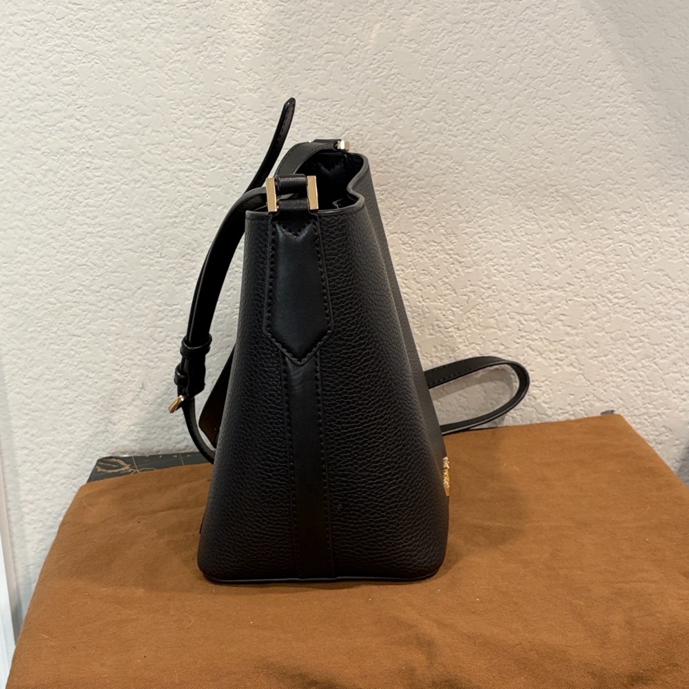Michael Kors Bag - Picture 4 of 7